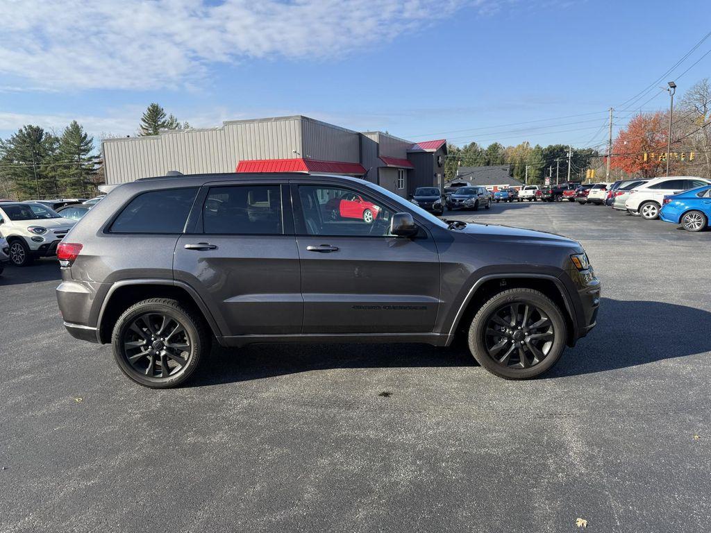 used 2017 Jeep Grand Cherokee car, priced at $15,893