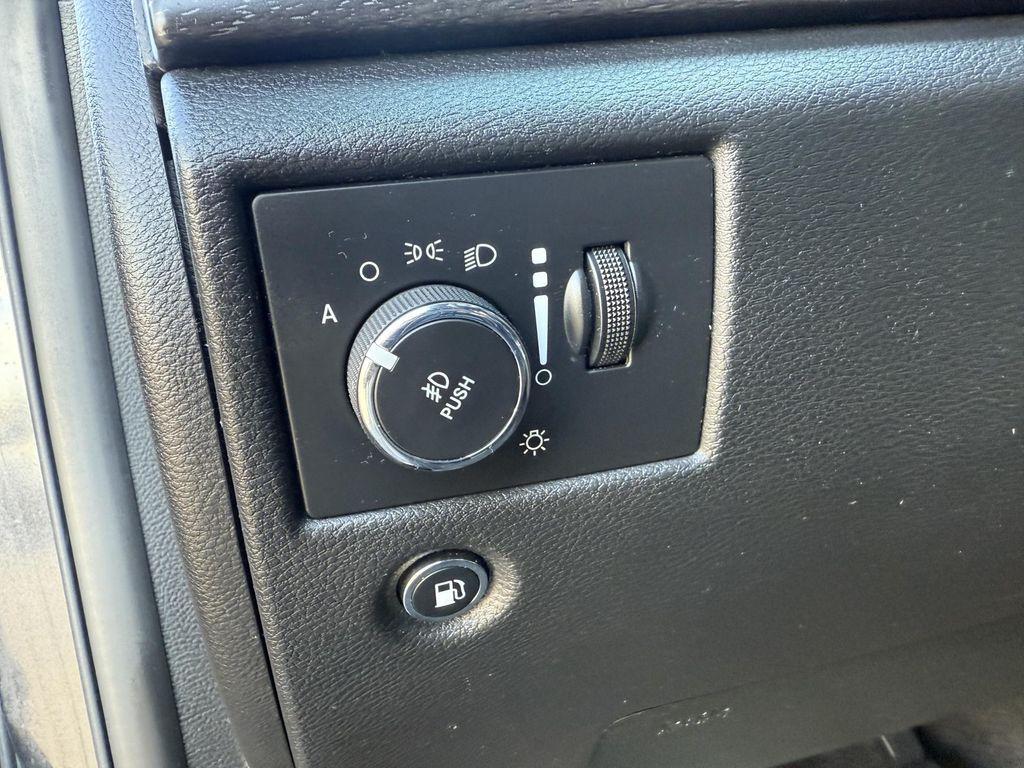 used 2017 Jeep Grand Cherokee car, priced at $15,893