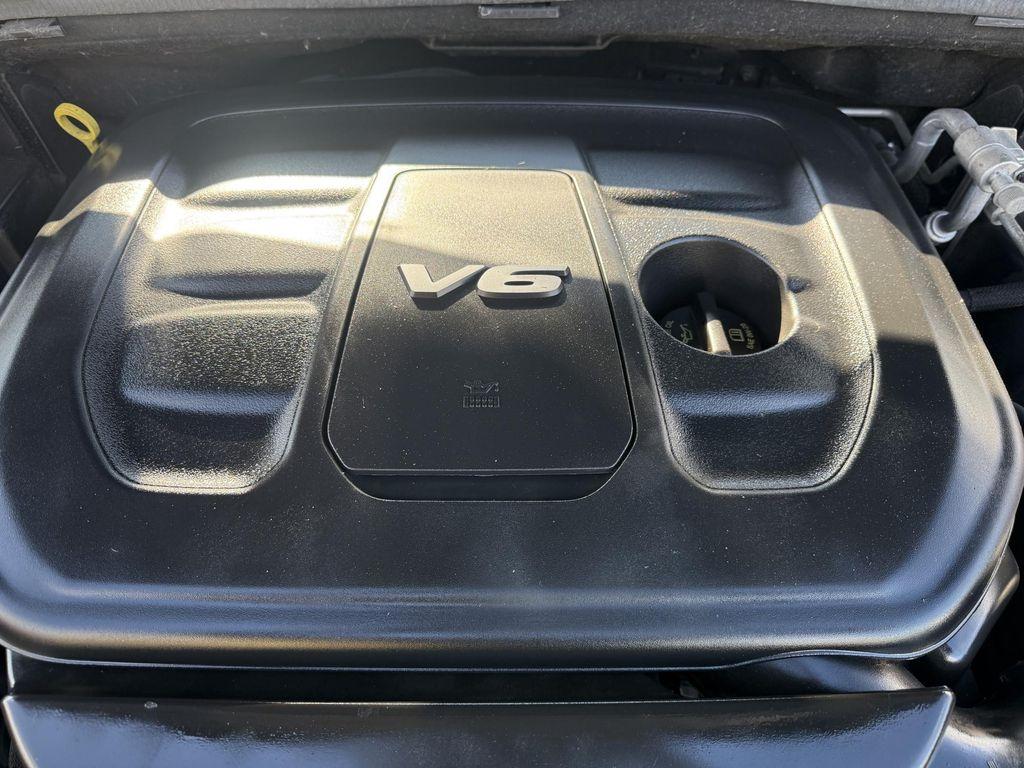 used 2017 Jeep Grand Cherokee car, priced at $15,893