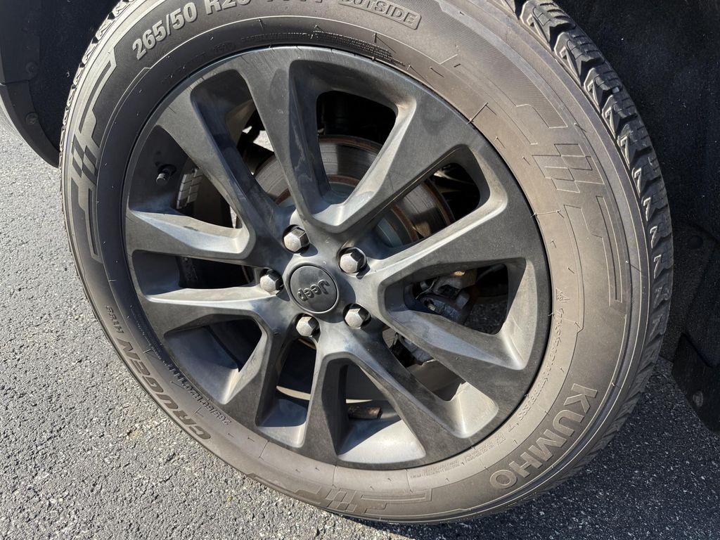 used 2017 Jeep Grand Cherokee car, priced at $15,893