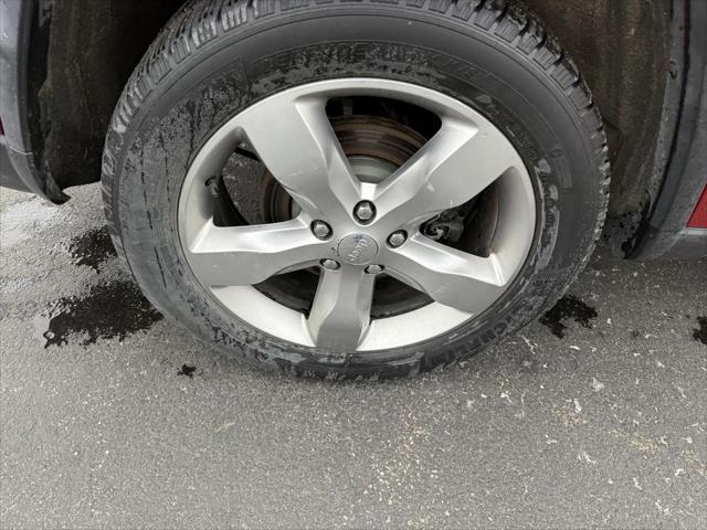 used 2011 Jeep Grand Cherokee car, priced at $8,995