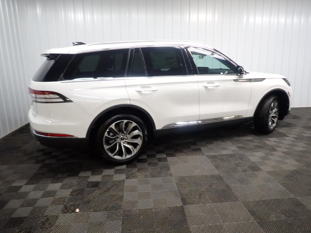 new 2025 Lincoln Aviator car, priced at $68,999