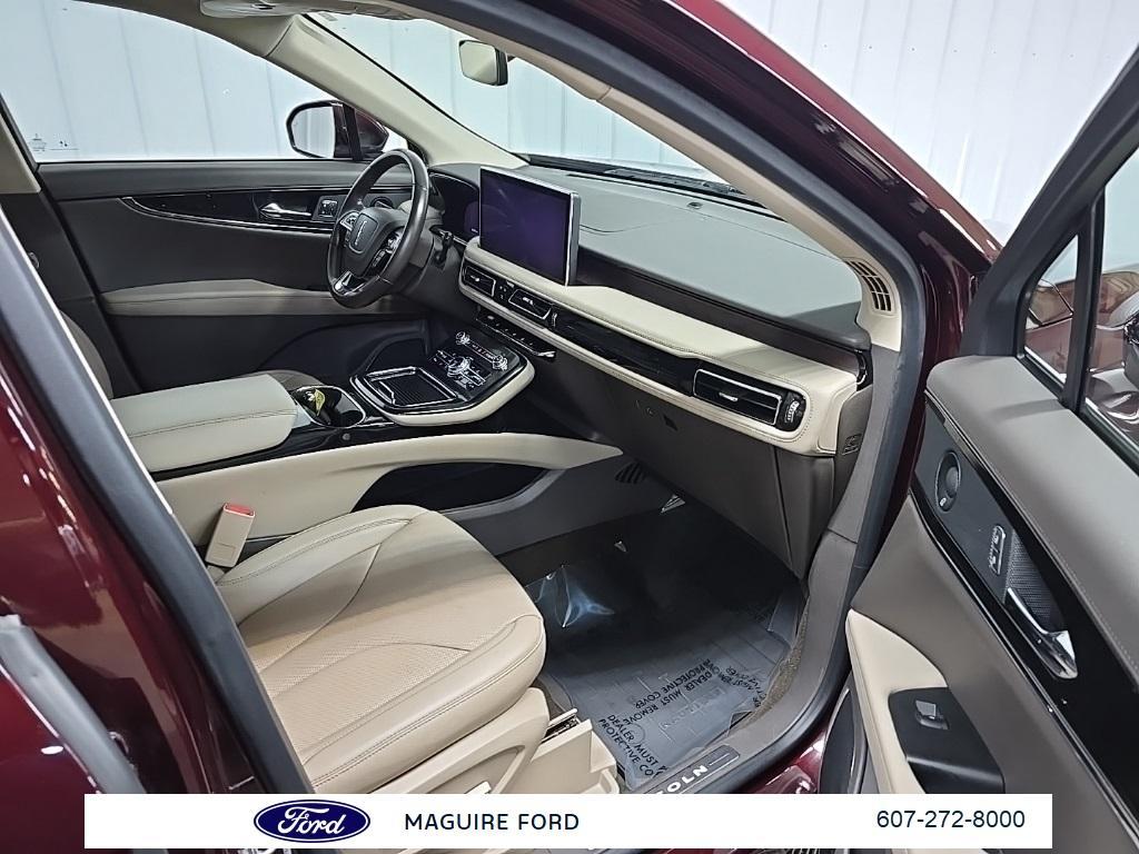 used 2021 Lincoln Nautilus car, priced at $26,999