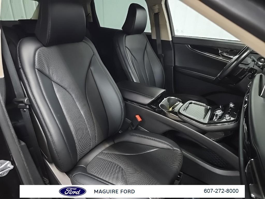 used 2023 Lincoln Nautilus car, priced at $33,999
