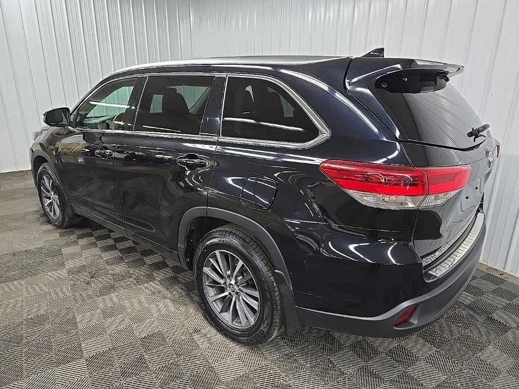 used 2018 Toyota Highlander car, priced at $24,499