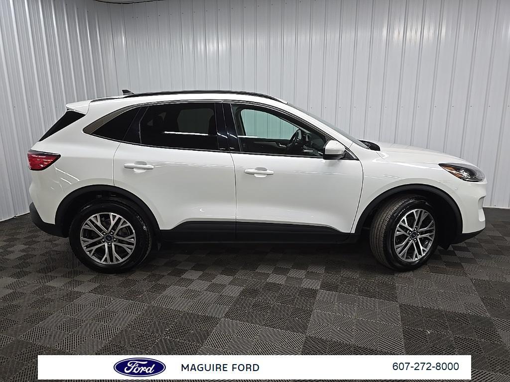 used 2022 Ford Escape car, priced at $20,999