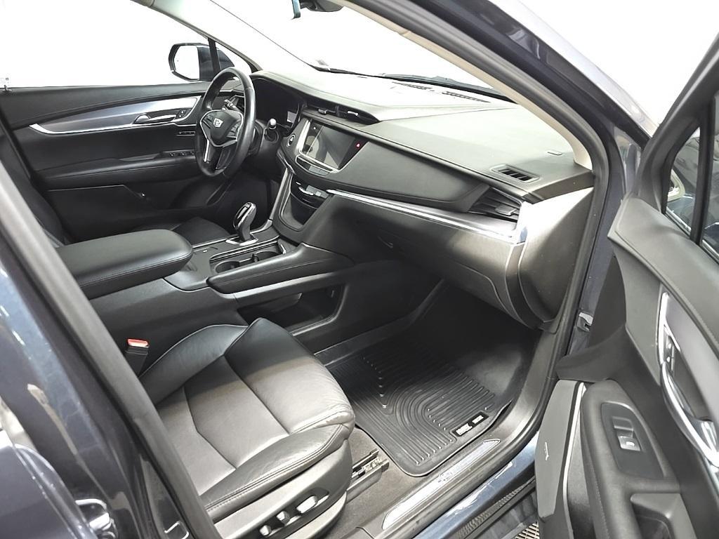 used 2019 Cadillac XT5 car, priced at $20,699