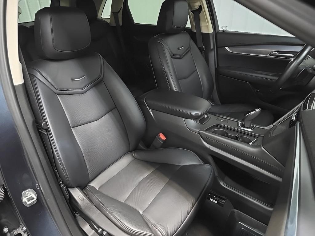 used 2019 Cadillac XT5 car, priced at $20,699