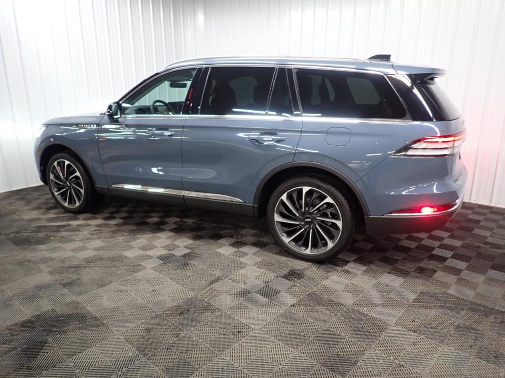 new 2025 Lincoln Aviator car, priced at $72,999