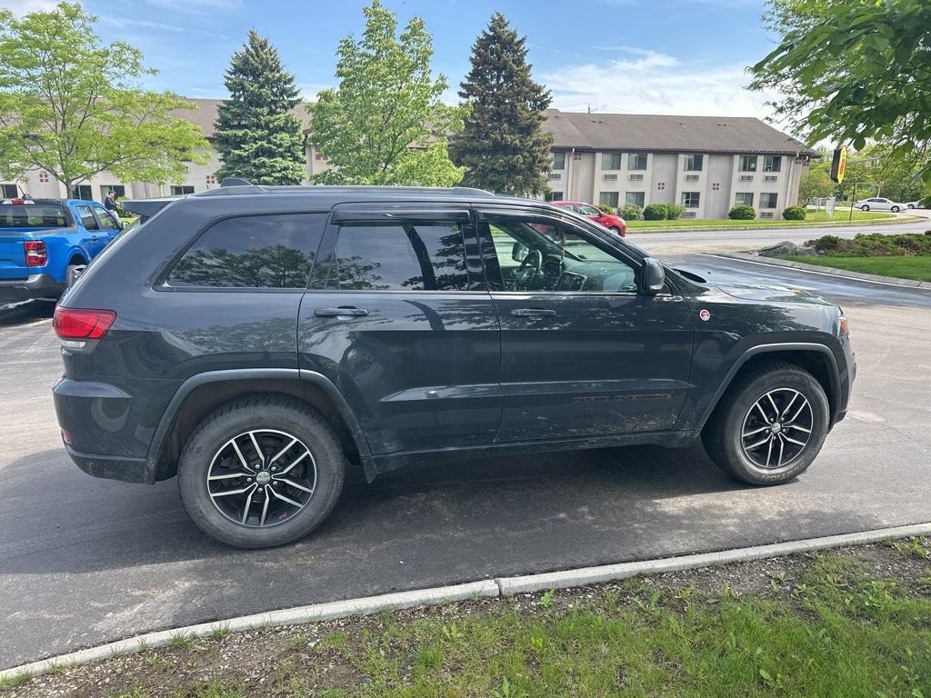 used 2018 Jeep Grand Cherokee car, priced at $19,299