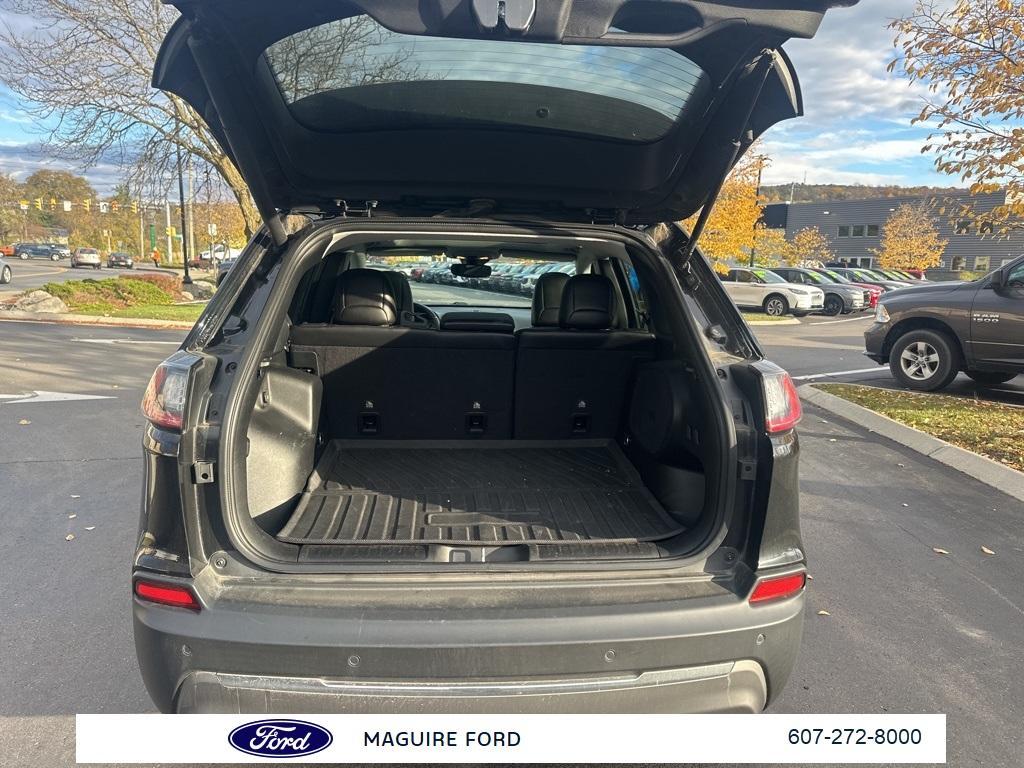 used 2021 Jeep Cherokee car, priced at $20,999