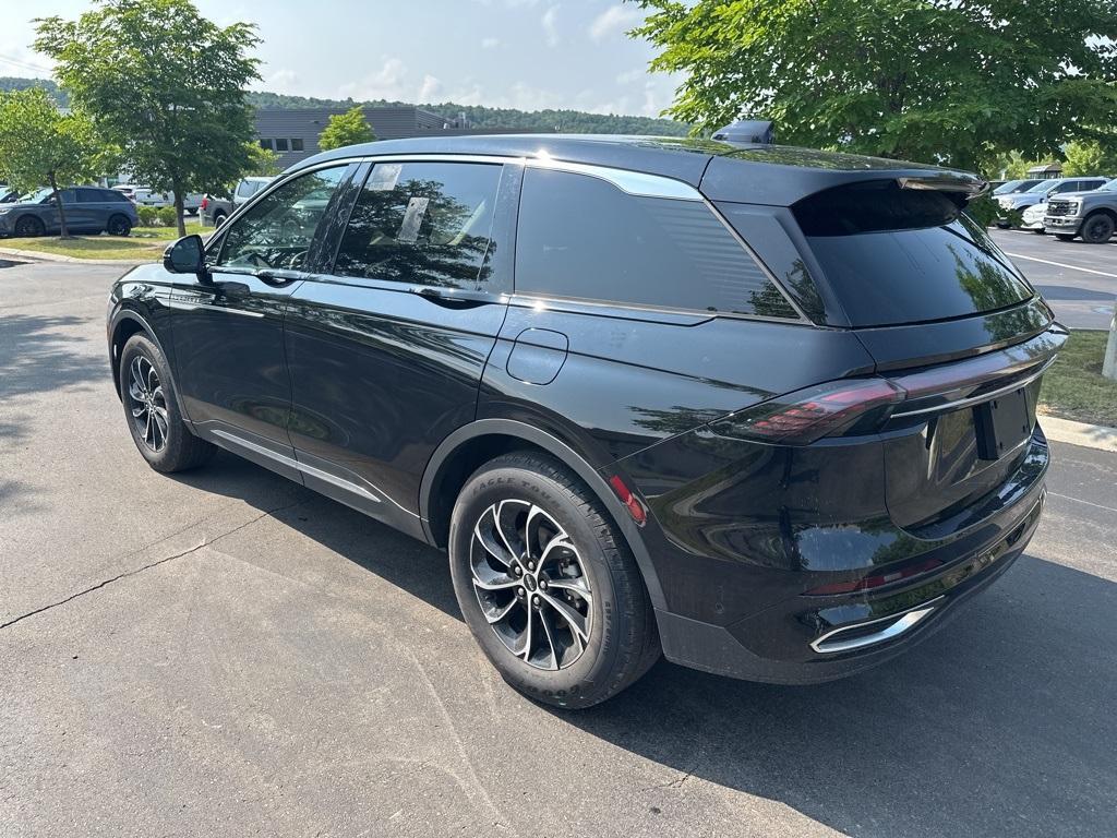 used 2024 Lincoln Nautilus car, priced at $44,499