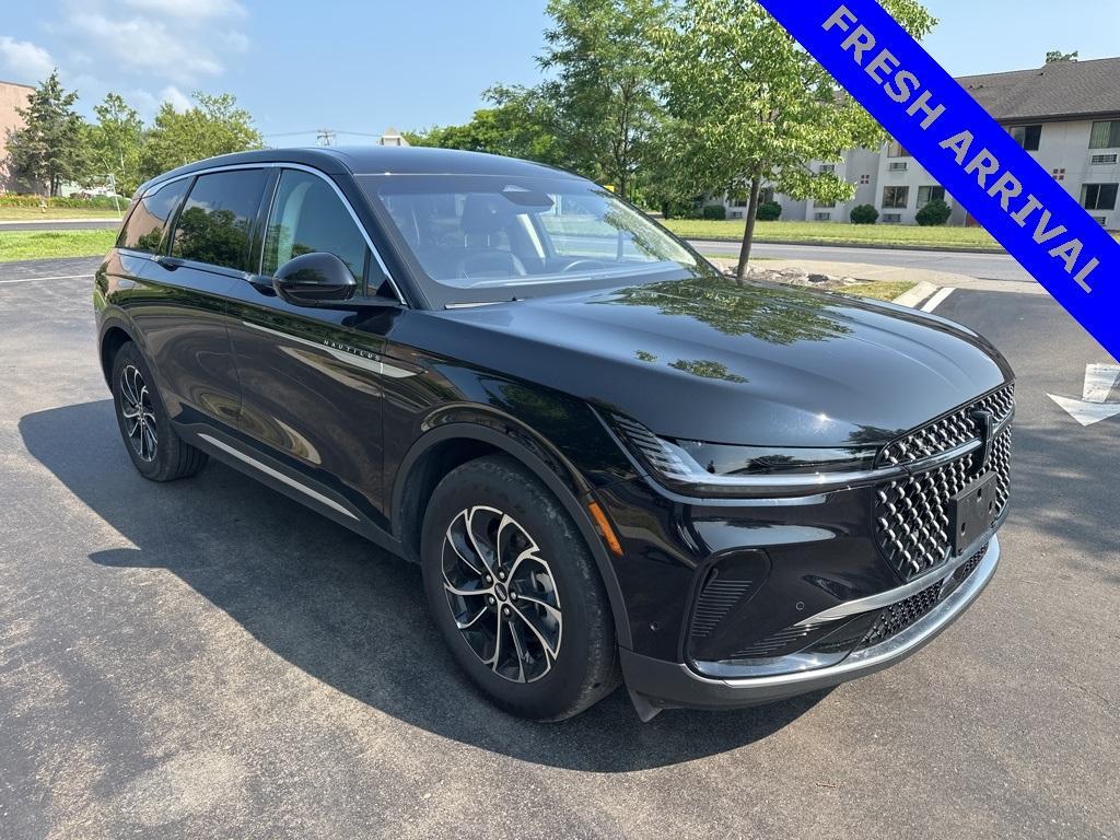 used 2024 Lincoln Nautilus car, priced at $44,499