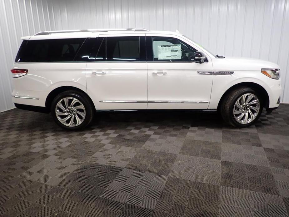 new 2024 Lincoln Navigator L car, priced at $99,999