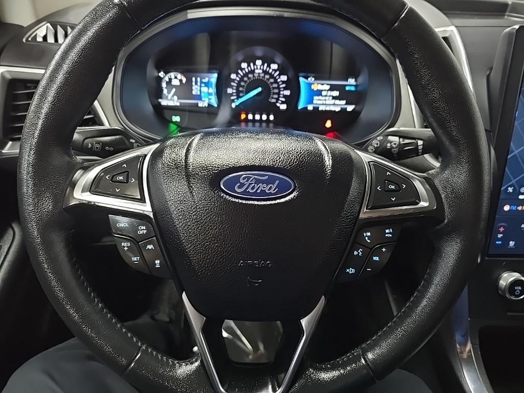 used 2022 Ford Edge car, priced at $25,499