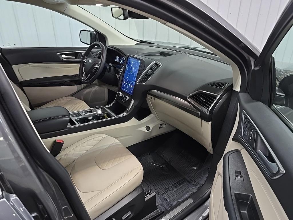 used 2024 Ford Edge car, priced at $33,399