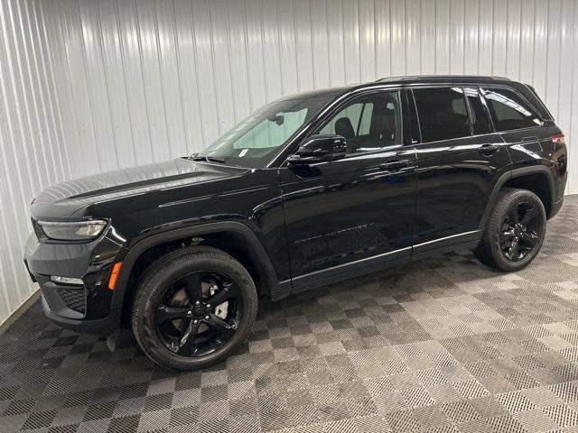 used 2023 Jeep Grand Cherokee car, priced at $33,999