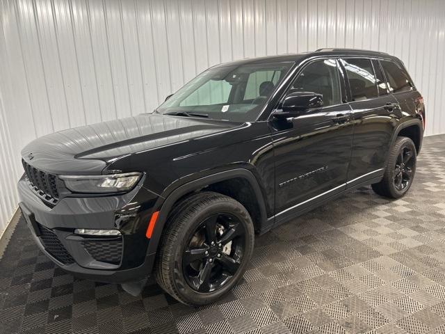 used 2023 Jeep Grand Cherokee car, priced at $33,999