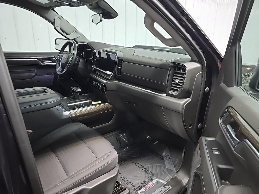used 2022 Chevrolet Silverado 1500 car, priced at $43,899