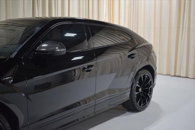 used 2022 Lamborghini Urus car, priced at $214,999