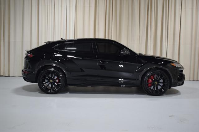 used 2022 Lamborghini Urus car, priced at $214,999