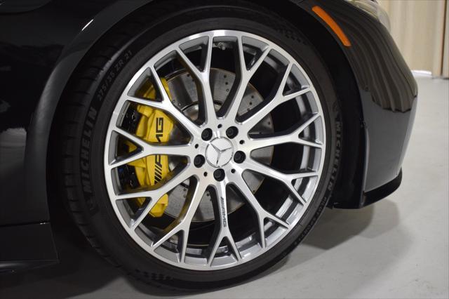used 2022 Mercedes-Benz AMG SL 63 car, priced at $107,999