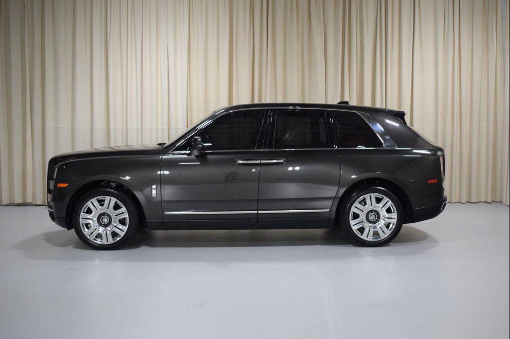 used 2022 Rolls-Royce Cullinan car, priced at $284,999
