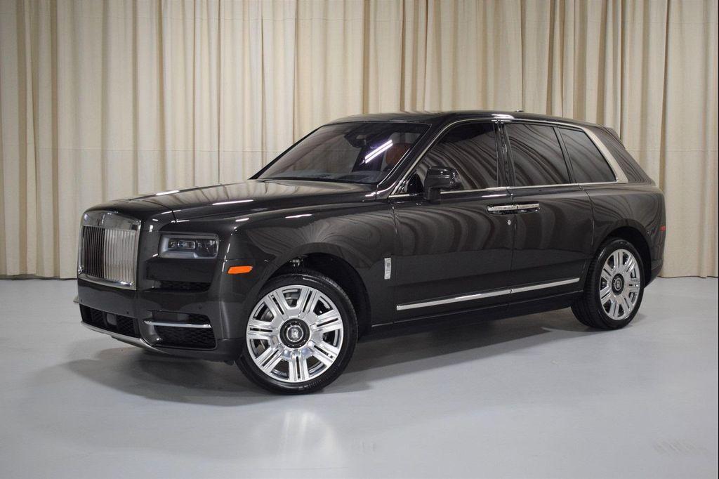 used 2022 Rolls-Royce Cullinan car, priced at $284,999