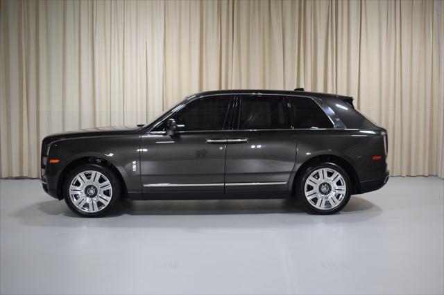 used 2022 Rolls-Royce Cullinan car, priced at $304,999