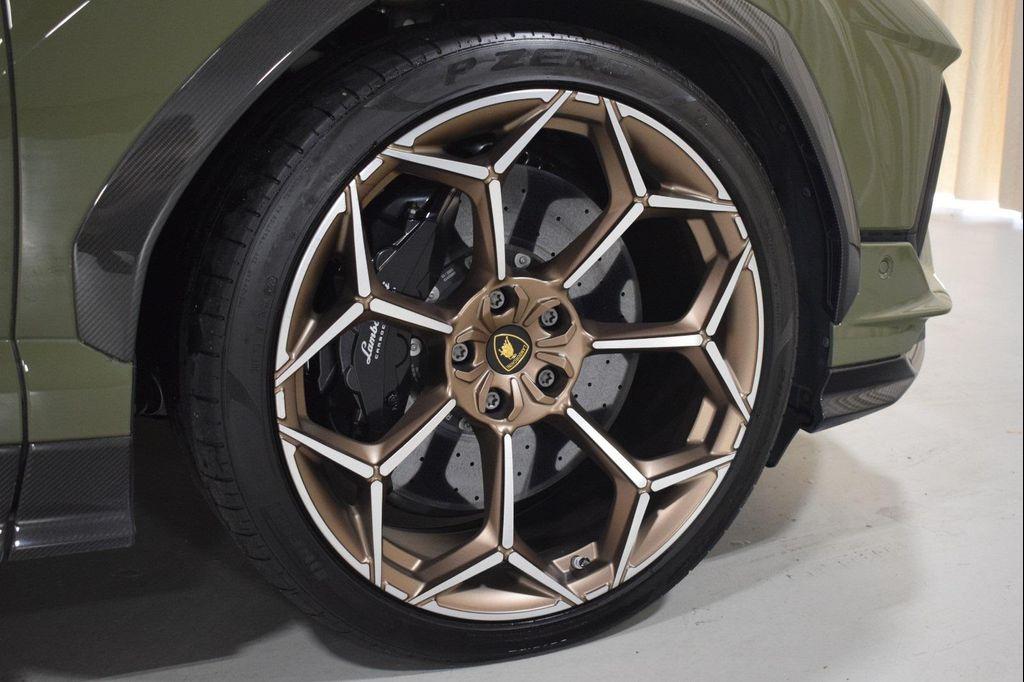 used 2024 Lamborghini Urus car, priced at $304,999