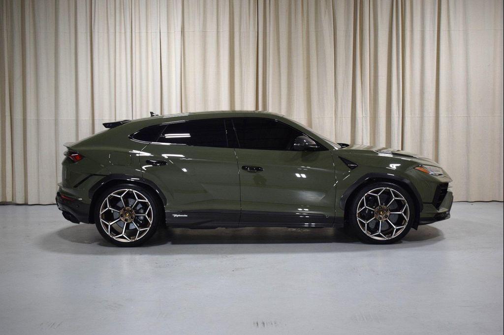 used 2024 Lamborghini Urus car, priced at $304,999