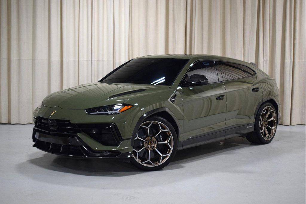 used 2024 Lamborghini Urus car, priced at $304,999