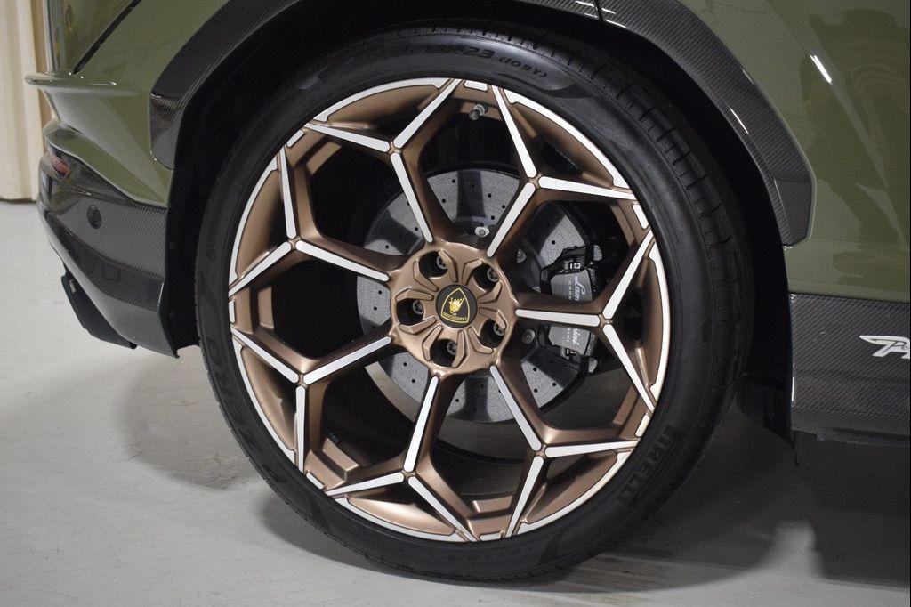 used 2024 Lamborghini Urus car, priced at $304,999