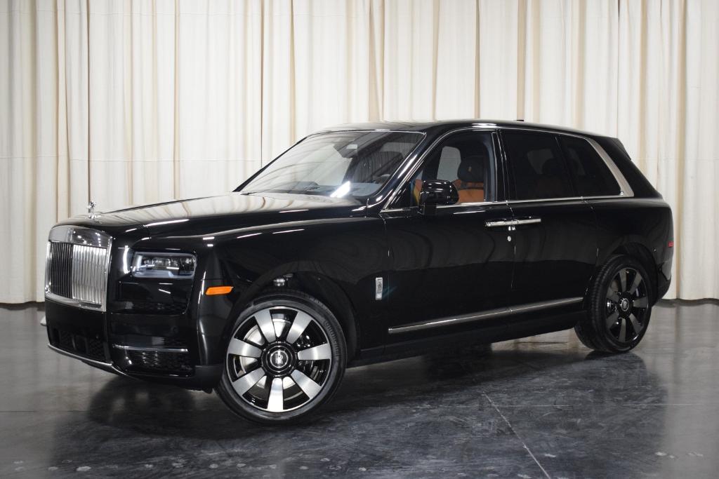 new 2024 Rolls-Royce Cullinan car, priced at $447,325