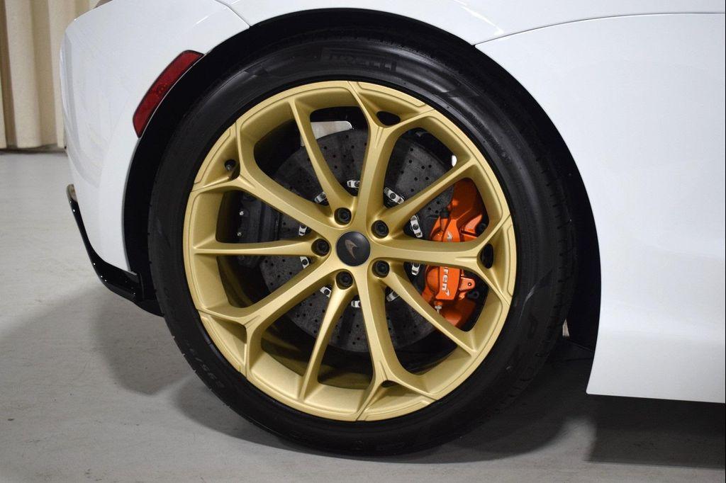 new 2025 McLaren Artura car, priced at $305,798