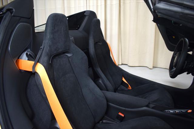 new 2025 McLaren Artura car, priced at $305,798