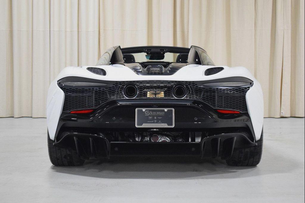 new 2025 McLaren Artura car, priced at $305,798