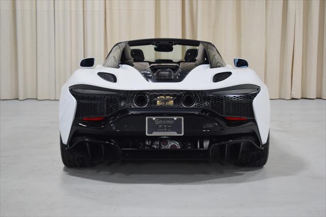 new 2025 McLaren Artura car, priced at $305,798