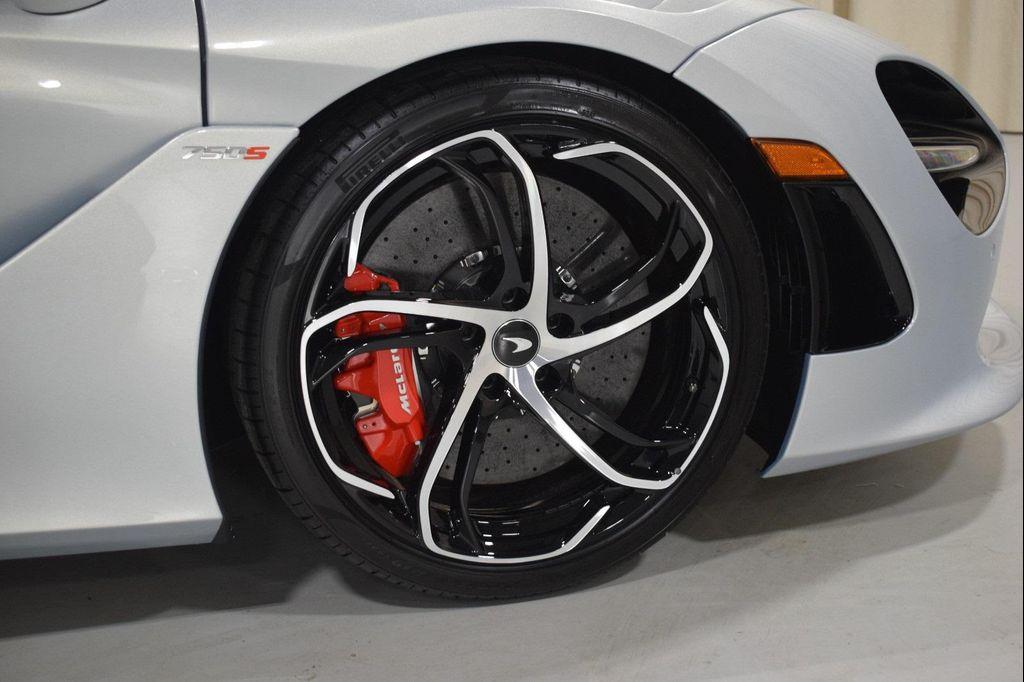 new 2025 McLaren 750S car, priced at $423,130