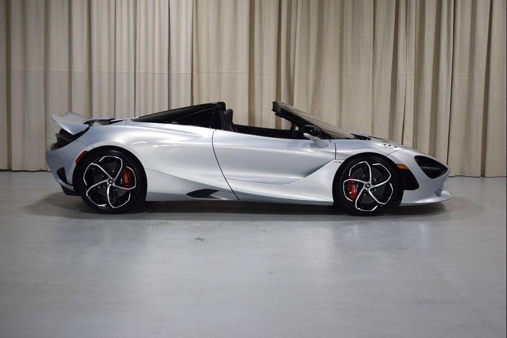 new 2025 McLaren 750S car, priced at $423,130