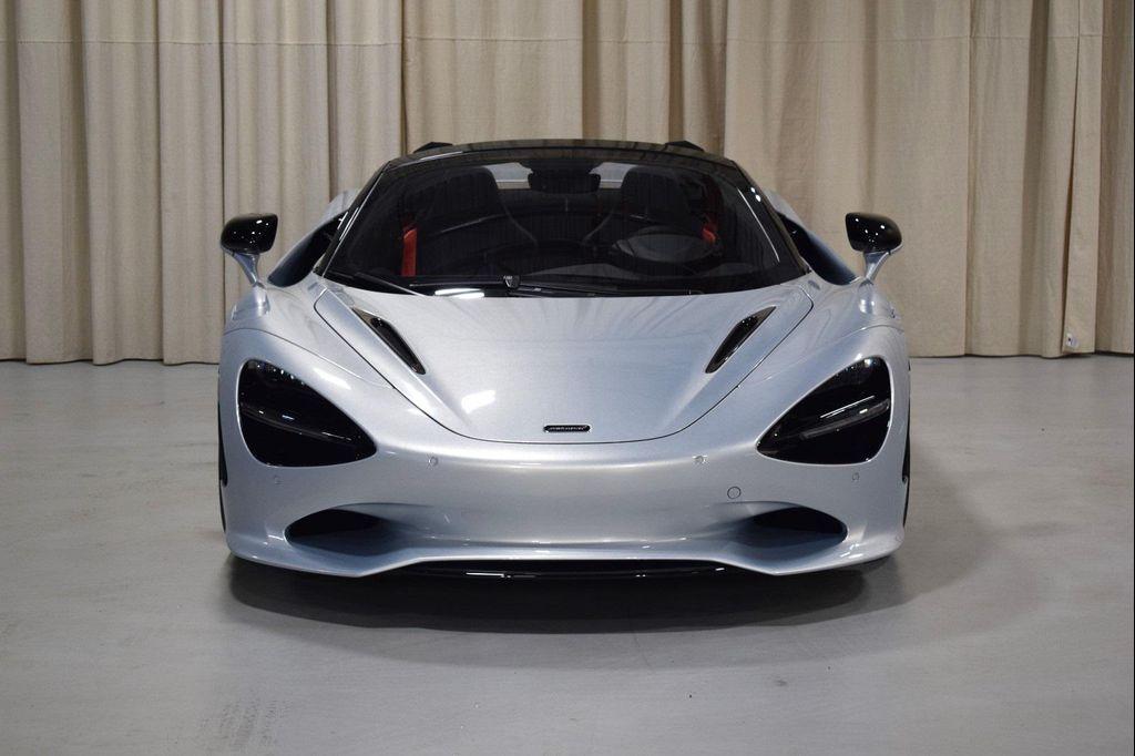 new 2025 McLaren 750S car, priced at $423,130