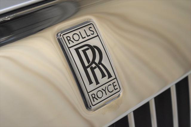 new 2024 Rolls-Royce Spectre car, priced at $499,625