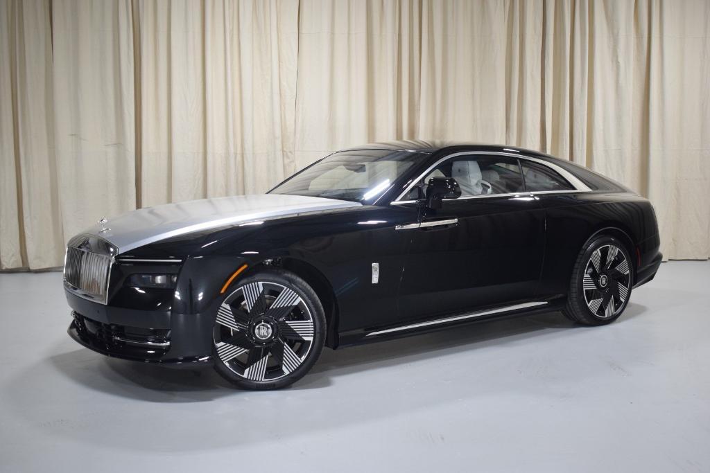 new 2024 Rolls-Royce Spectre car, priced at $499,625