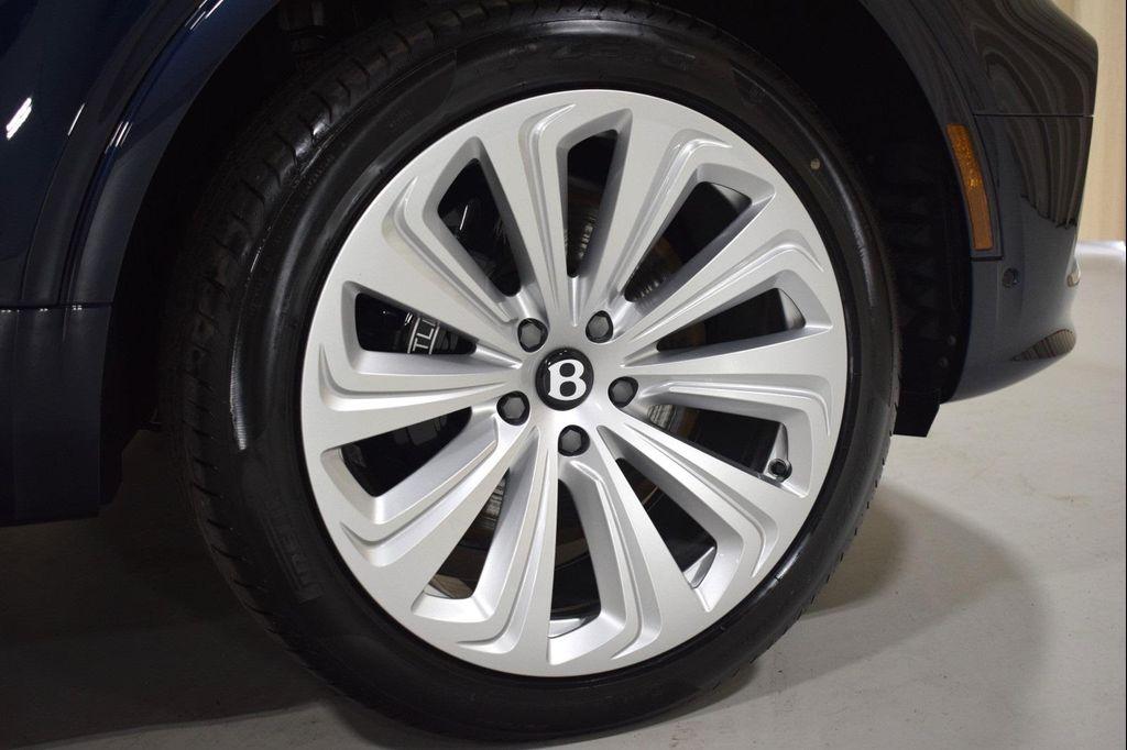 new 2025 Bentley Bentayga car, priced at $282,440