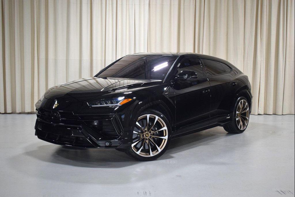 used 2023 Lamborghini Urus car, priced at $243,999
