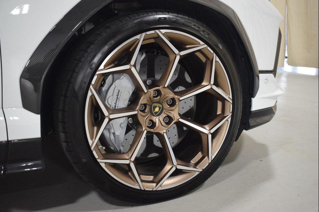used 2024 Lamborghini Urus car, priced at $304,999