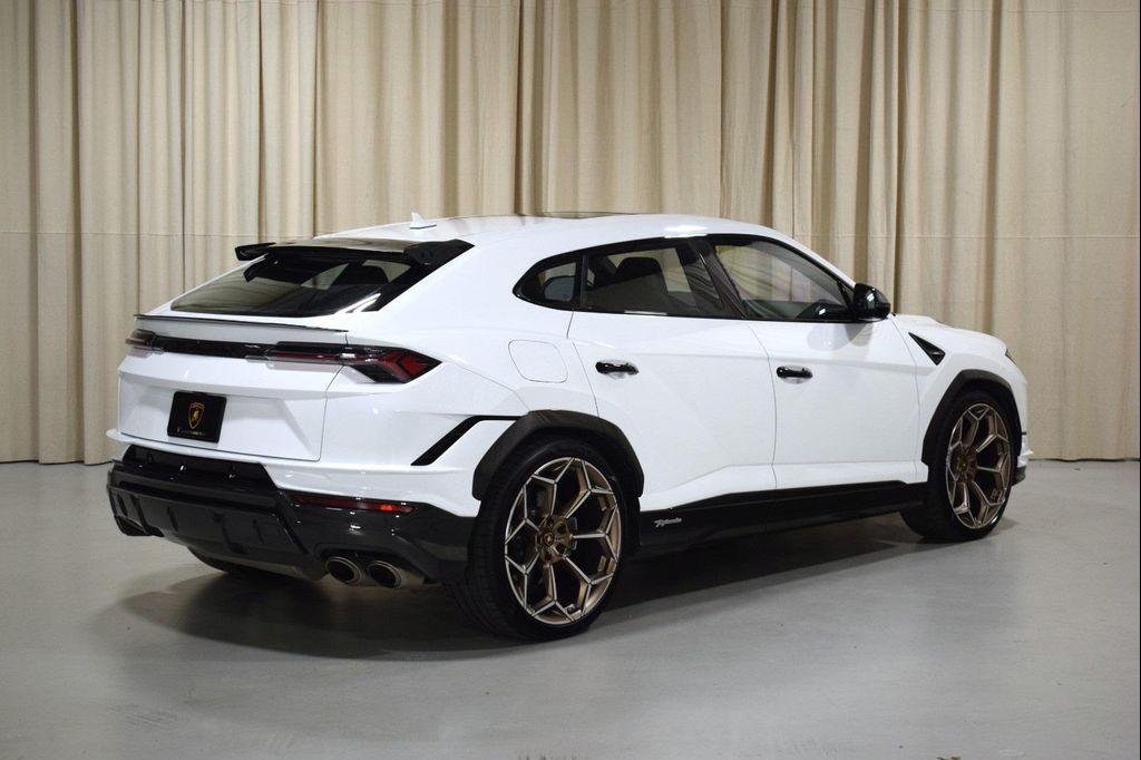 used 2024 Lamborghini Urus car, priced at $304,999