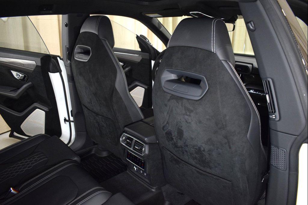 used 2024 Lamborghini Urus car, priced at $304,999