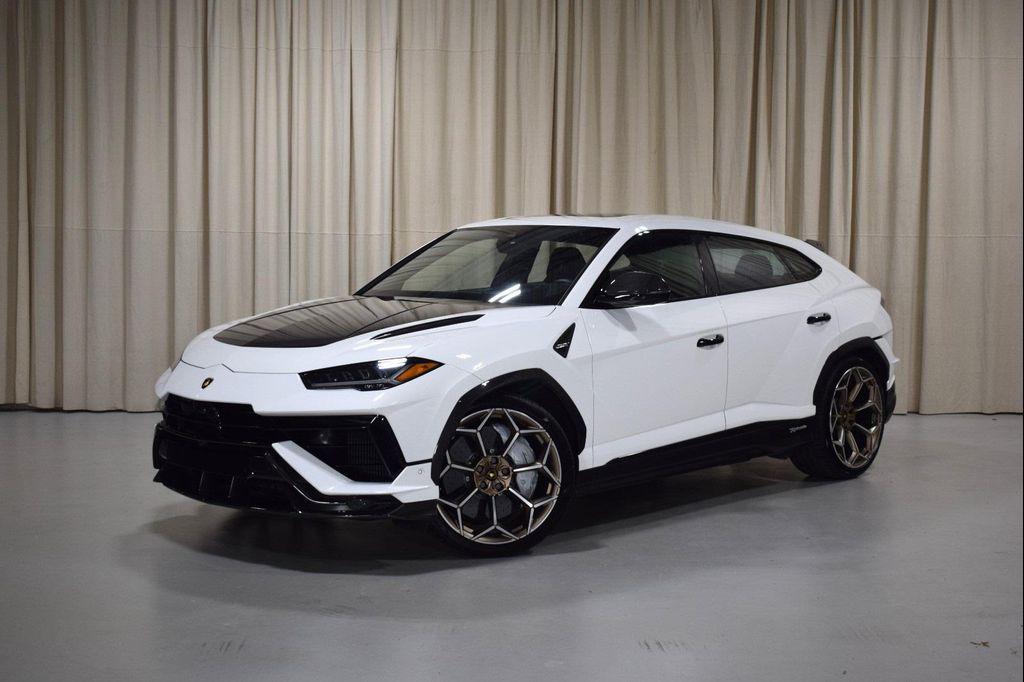 used 2024 Lamborghini Urus car, priced at $304,999