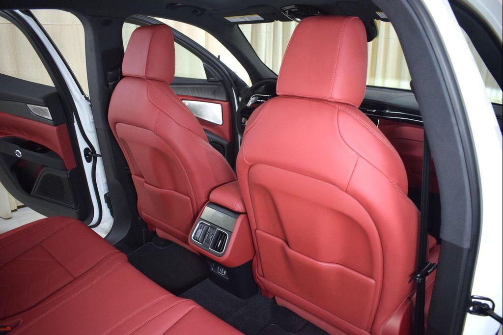 new 2025 Maserati Grecale car, priced at $92,355